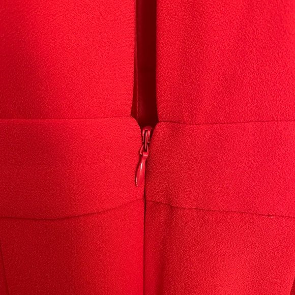 Topshop red flowing jumpsuit with halter neck and cut out back - Picture 6 of 8